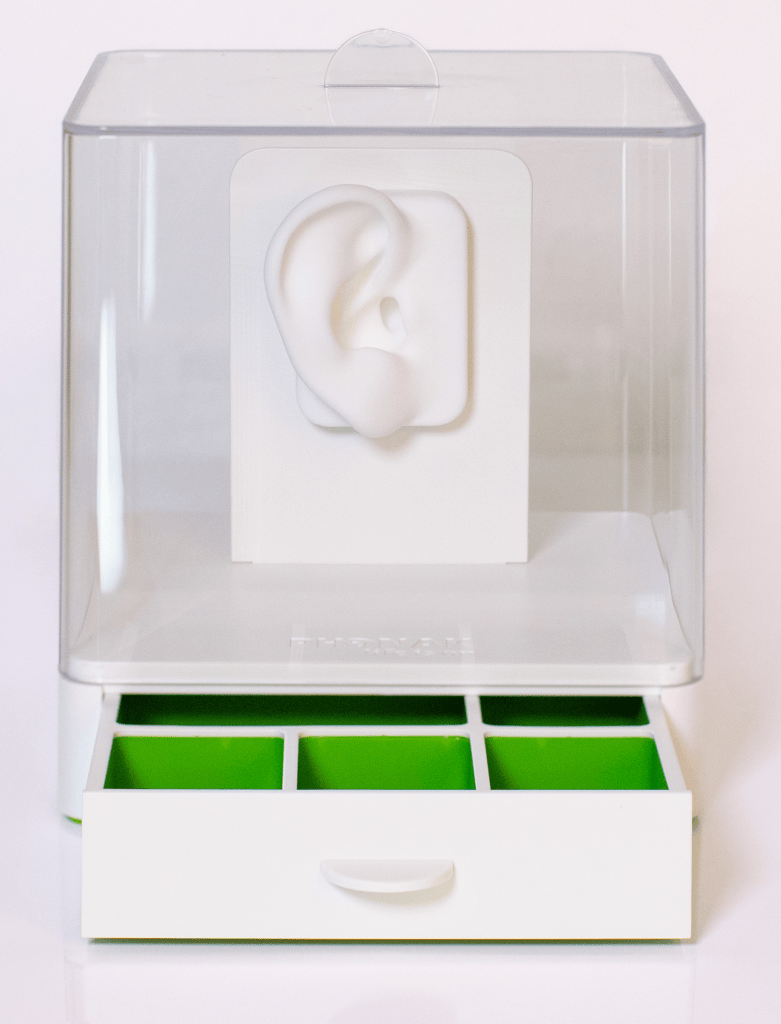 041-2619 Ear model display